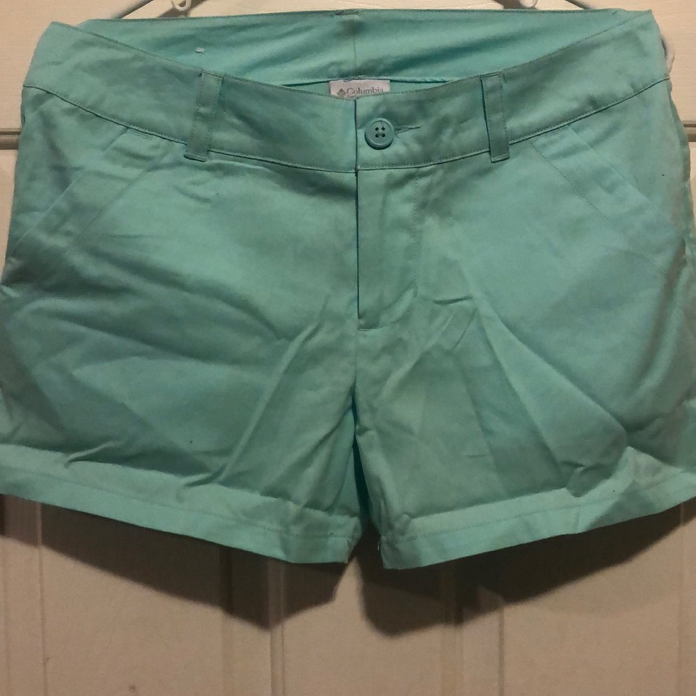 Columbia short